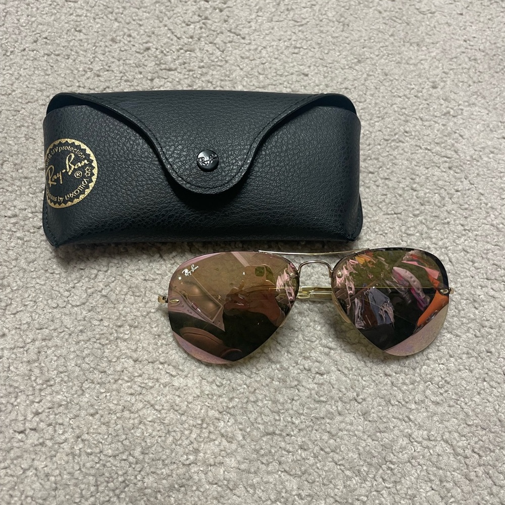 Ray Ban rose gold womens aviator sunglasses.